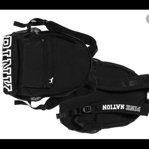 Item not for sale, does anyone have this bag??